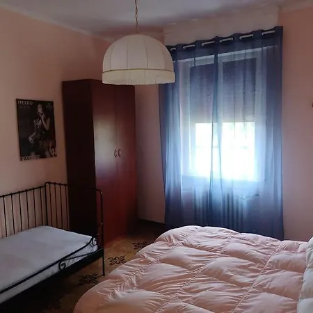 Διαμέρισμα Camera Dell'artista, Con Soggiorno E Cucina *